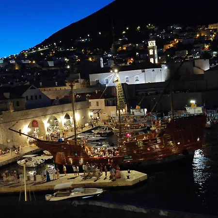 Lejlighed Brand New With Old Port View- Mala Vrata *