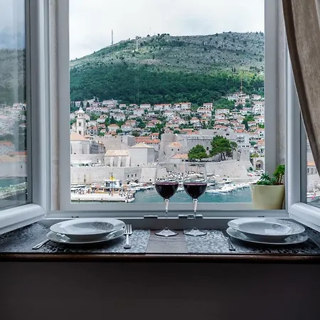 Brand New With Old Port View- Mala Vrata Διαμέρισμα