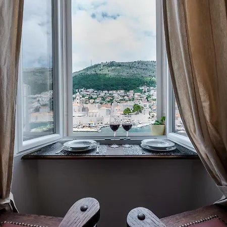 Brand New With Old Port View- Mala Vrata Διαμέρισμα
