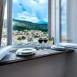 Brand New With Old Port View- Mala Vrata דירה