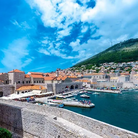 Brand New With Old Port View- Mala Vrata Διαμέρισμα *