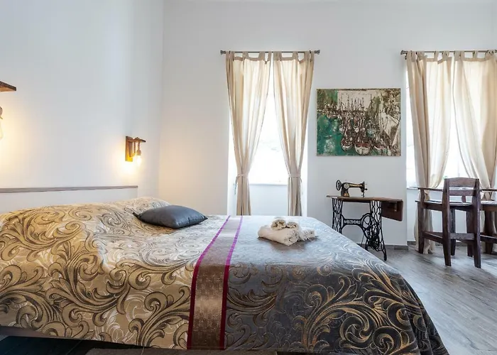 Brand New With Old Port View- Mala Vrata * Dubrovnik
